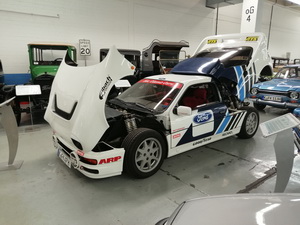 Oldtimer und Motorsport Museum
Classic car and motorsport museum
Muse des voitures anciennes et des sports mcaniques